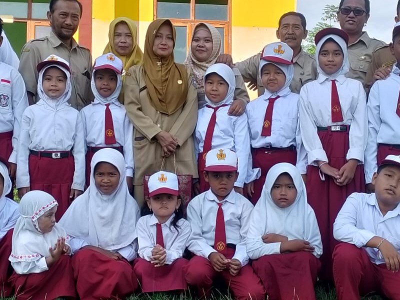 Salam Perpisahan Sekaligus foto Bersama