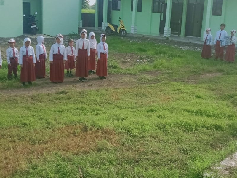 Kegiatan Apel  Pagi